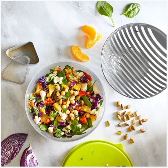 Pampered Chef Salad Cutting Bowl Set - new! - Picture 3 of 4